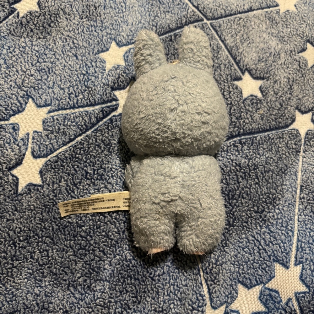 Labubu (Authentic verified) - Picture 2 of 3